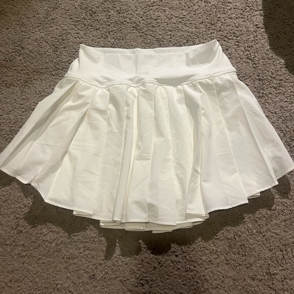 Aerie white tennis skirt